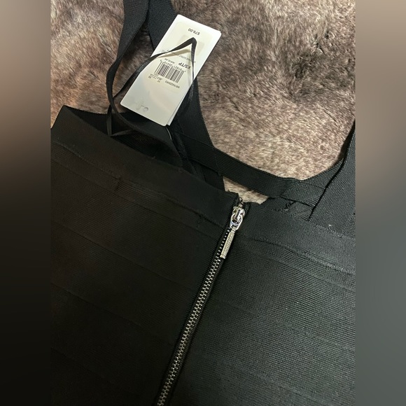 BNWT GUESS Sexy Mirage Cutout Ottoman Top. - Picture 7 of 8